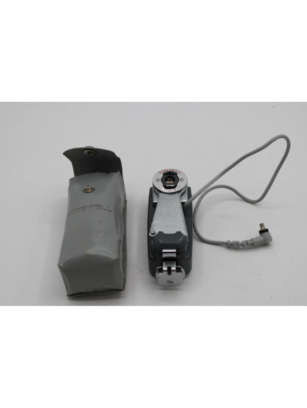 Vintage Honeywell Tilt-A-Mite Fan Light Meter Flash Unit w/ Case